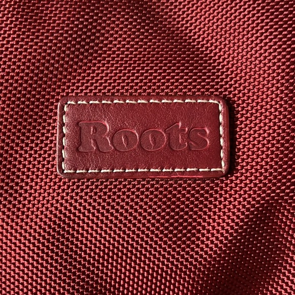 Roots Business Bag - Picture 2 of 3